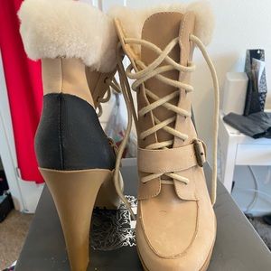 Ralph Lauren size 9 boots